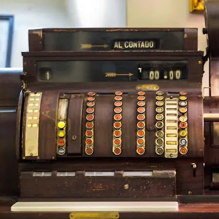 Monumento Pazo De Orbán